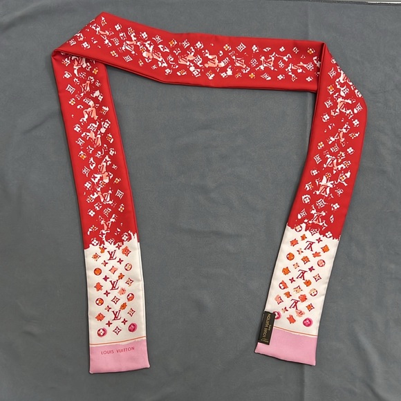 Louis Vuitton silky twilly scarf - Picture 5 of 6